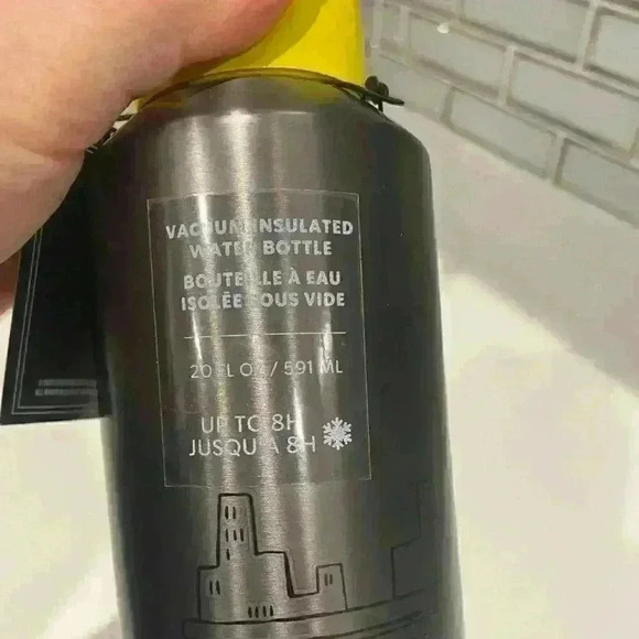 NWT STARBUCKS New York Skyline Water Bottle - NYC major landmarks - Picture 3 of 6